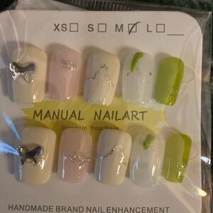 Simple Bow Press On Nails